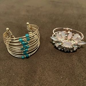 Buy 2 bracelets and get 2 FREE —- NEVER WORN